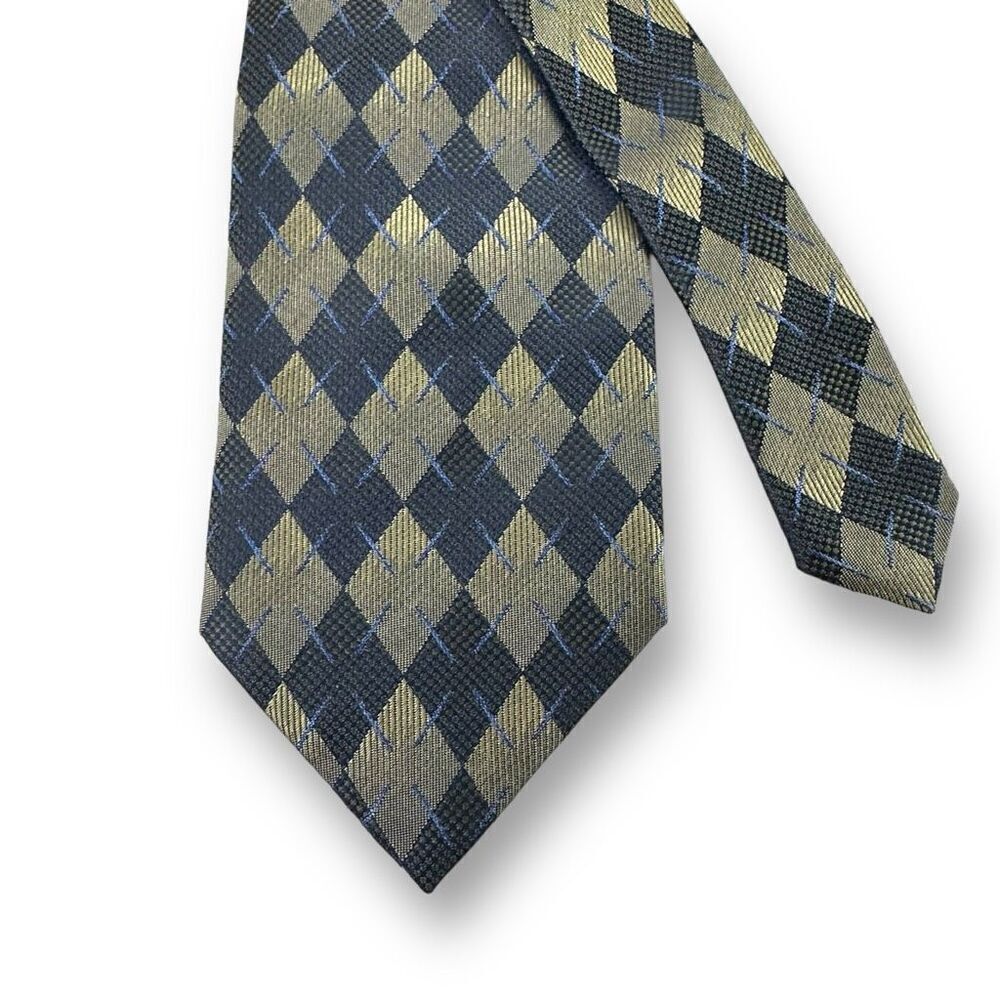Kenneth Cole New York Men's 100% Silk Necktie Diamond Argyle Print Dark Fall